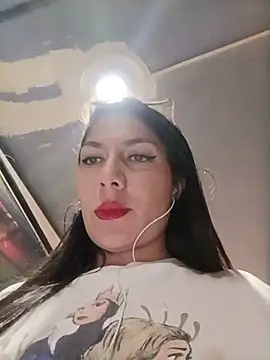 Mia_Love-3 live cam on StripChat