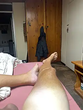GeldenKuy live cam on StripChat