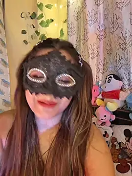 Kiara_97 live cam on StripChat