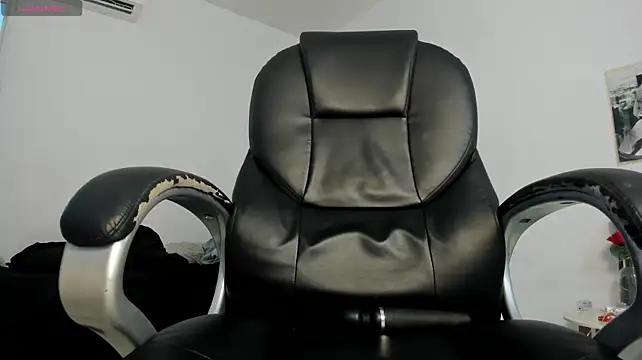 shooting_wilson live cam on StripChat