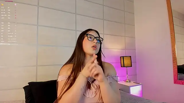 Liily_Rosee live cam on StripChat