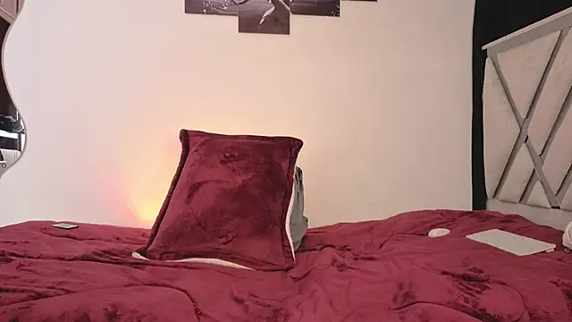 Natti_Rosse live cam on StripChat