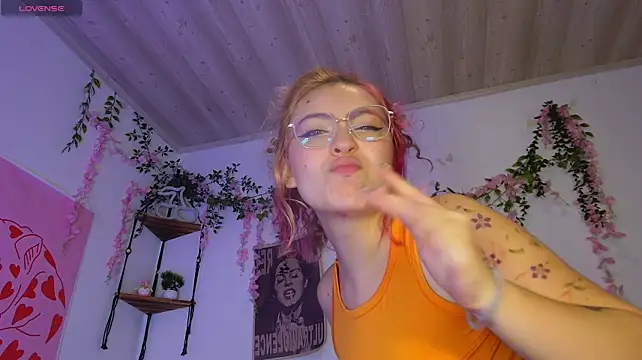 MarieTaylor_ live cam on StripChat