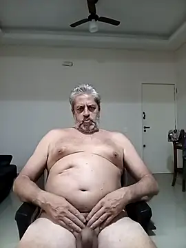 Abueloexhibicionista live sex cam