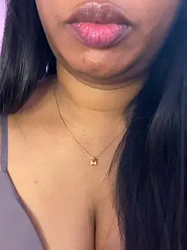 Tamil_Maaya