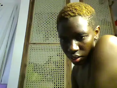 Goldy_petite