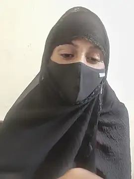 Hot_Saraa04