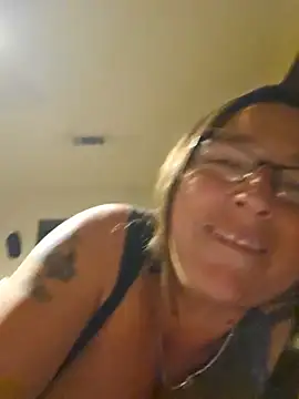angelbaby1998 live cam on StripChat