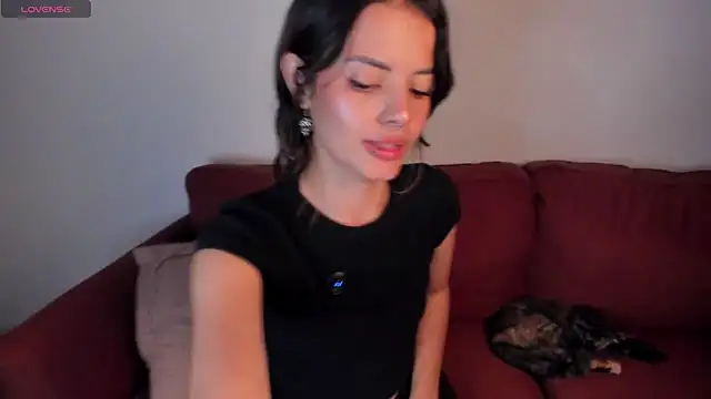Abby_Saenz01 live cam on StripChat