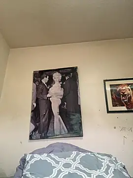 monstercock60000 live cam on StripChat