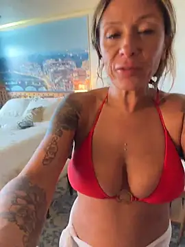bossyroxy84 webcam