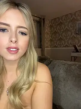 Love-LexieexX live cam on StripChat