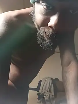 Blu334 live cam on StripChat