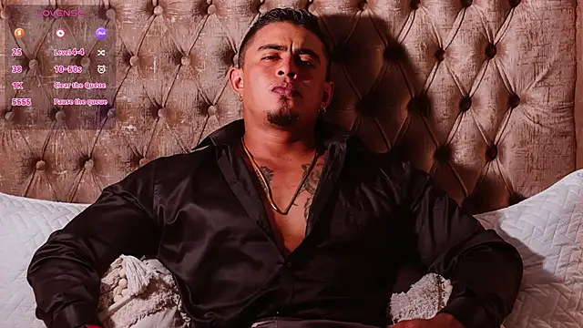 Maxcarrther live cam on StripChat