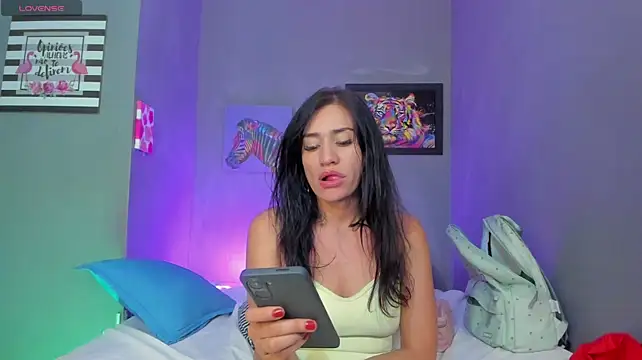 SabrinaMosss live cam on StripChat