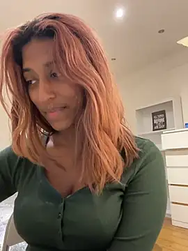 DonnaShy live cam on StripChat