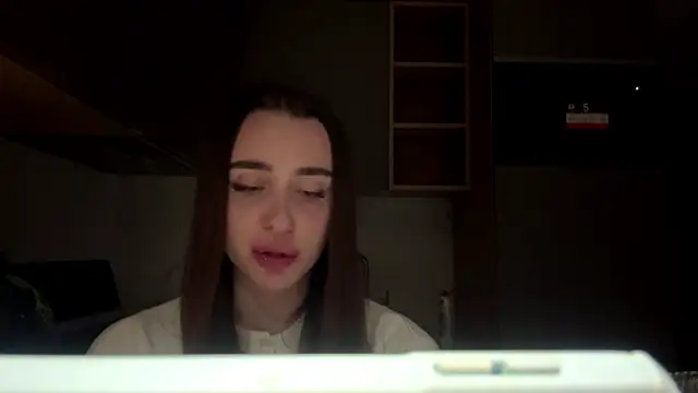 dianaluves1 live cam on StripChat