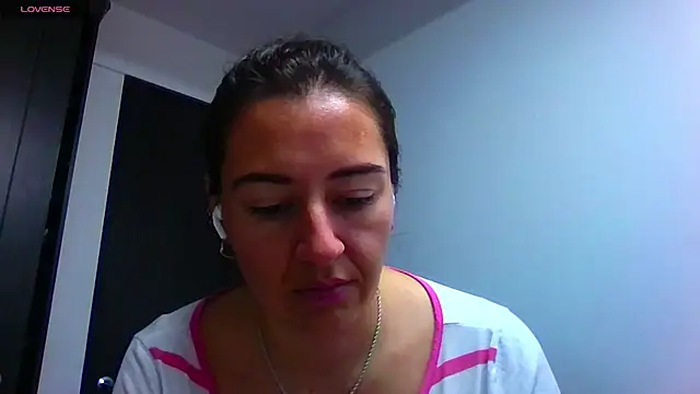 dianne_balbwin (F young) - fingers in pussy