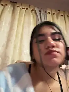 ItsMiaFoxx webcam