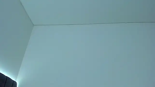 im_sarah34 live cam on StripChat