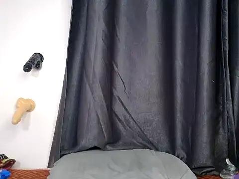sexylushlila live cam on StripChat