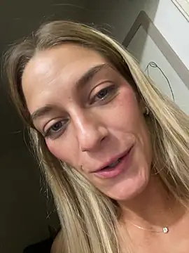 Bellalolahot