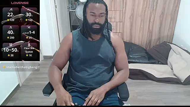 blackmuscless live cam on StripChat