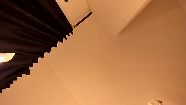 Gabby_Haze live cam on StripChat