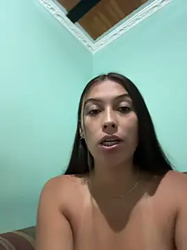 VictoriaLannee