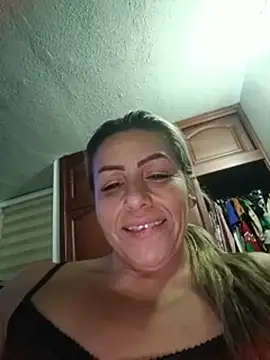 maynor_1998 (F milf) - oil show 😈👅