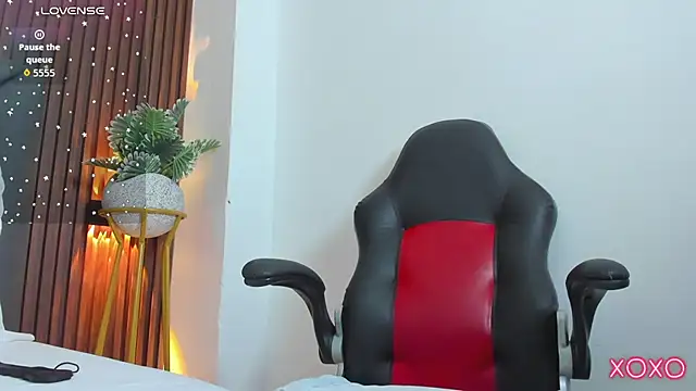 linda_rios_ live cam on StripChat