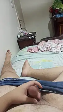 Youssef545484 live cam on StripChat