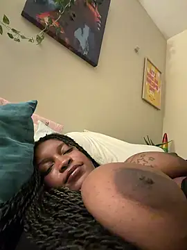 thedarkenchantress live cam on StripChat