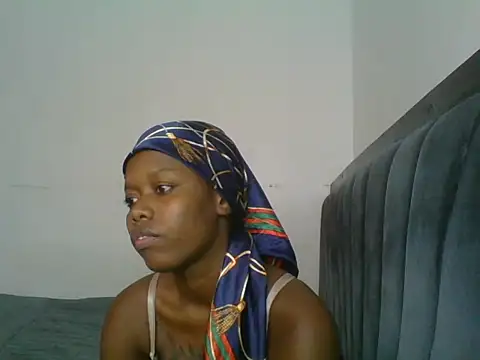 Nasty_Tetty live cam on StripChat