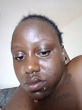 Ebony_Bree
