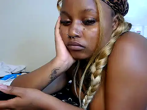 Sexybrii_ live cam on StripChat