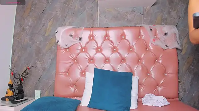 may_beautiful live cam on StripChat