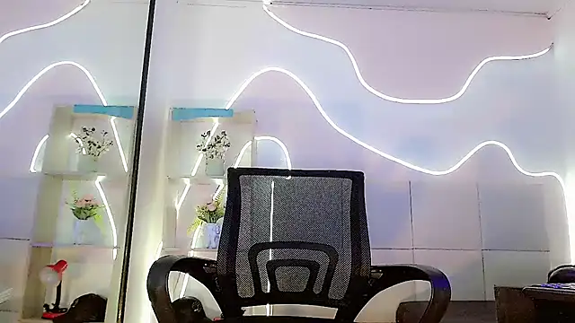 Daniela_Pink_