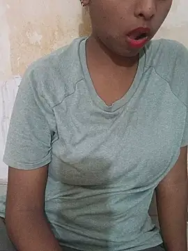 Your_Alinaa live cam on StripChat