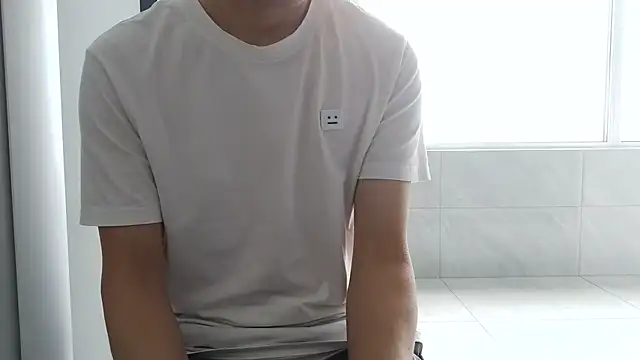 nole_china7 (Ask my age) - Talk ​and ​Fun 来聊天，来玩耍