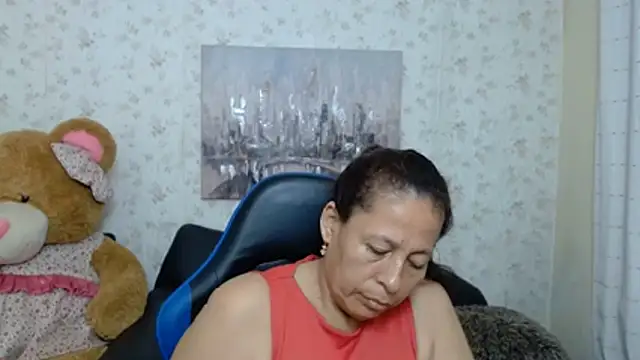 mature_martina
