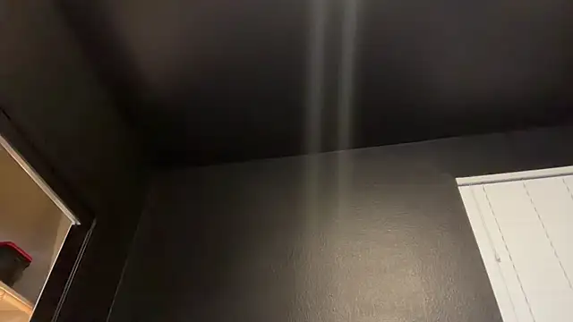 WhiteMamba6910
