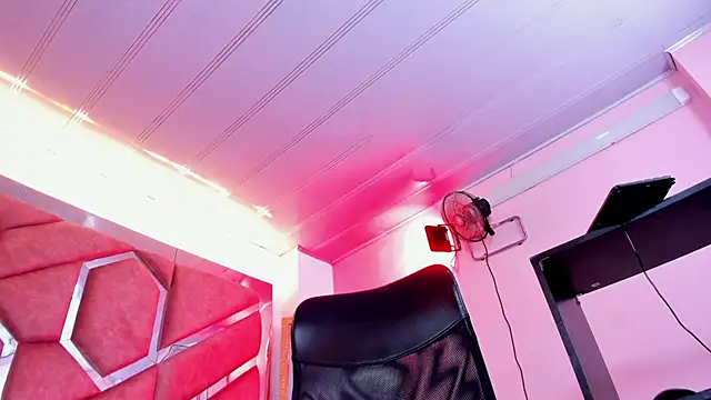 camila_velvet_