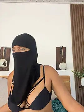mia_roose_02