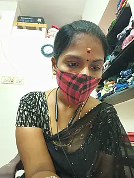 Tamil_Yalini12