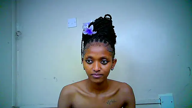 Qute_nimple