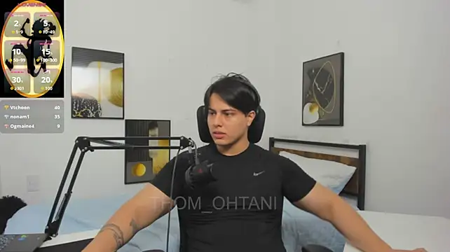 Thom_Ohtani live sex cam