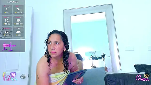 Luna_Naughty1