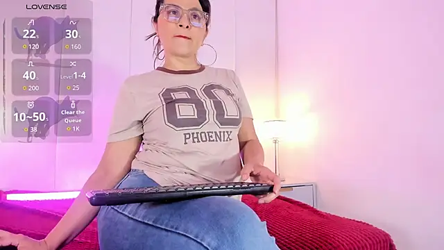 Susaan_Miilf live cam on StripChat