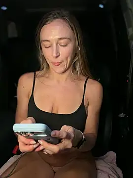 lunagirl13 webcam